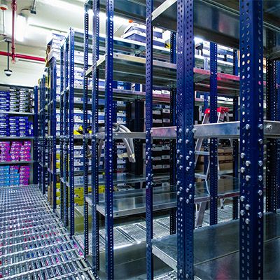 Estantería Angulo Ranurado Bodestan Chile