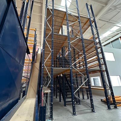 rack multinivel pasillo elevado