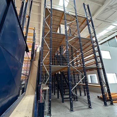 rack multinivel pasillo elevado