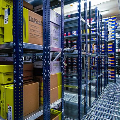 Estantería Angulo Ranurado Bodestan Chile